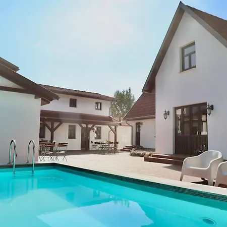 Fehmarn Mecklenburg Pool Alte Schule Barlin